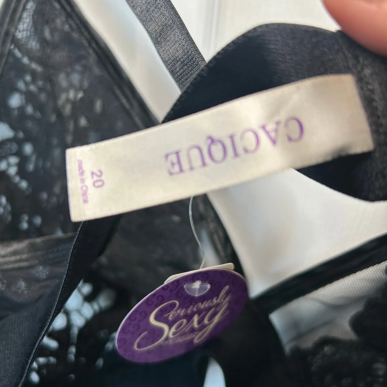 NWT Cacique Seriously Sexy Black Lace Sheer Plunge Bra Size 20 Wire-Free Unlined - Image 4