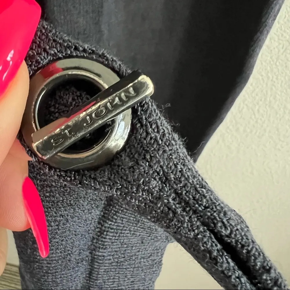 St. John Collection Navy Blue Wide Leg Crop Santana Knit Pants 8 - Image 10