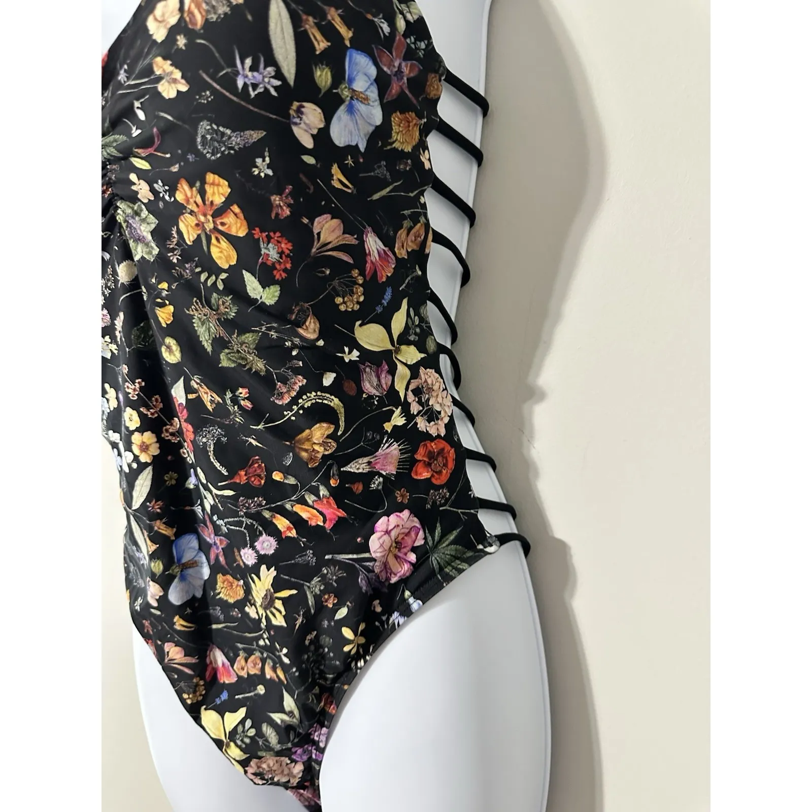 L Space Liberty Love Wild Side One Piece Cutout Push Up Swimsuit Size 10 EUC - Image 4