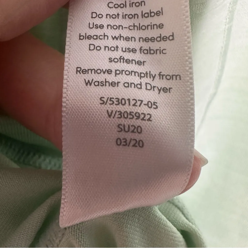 Athleta Pacifica UPF 50+ Long Sleeve Top in Mint Sorbet Size Medium - Image 10