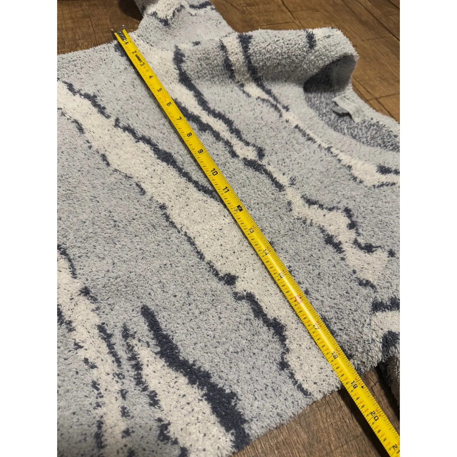 Barefoot Dreams  Cozychic Seaside Crewneck - Image 4