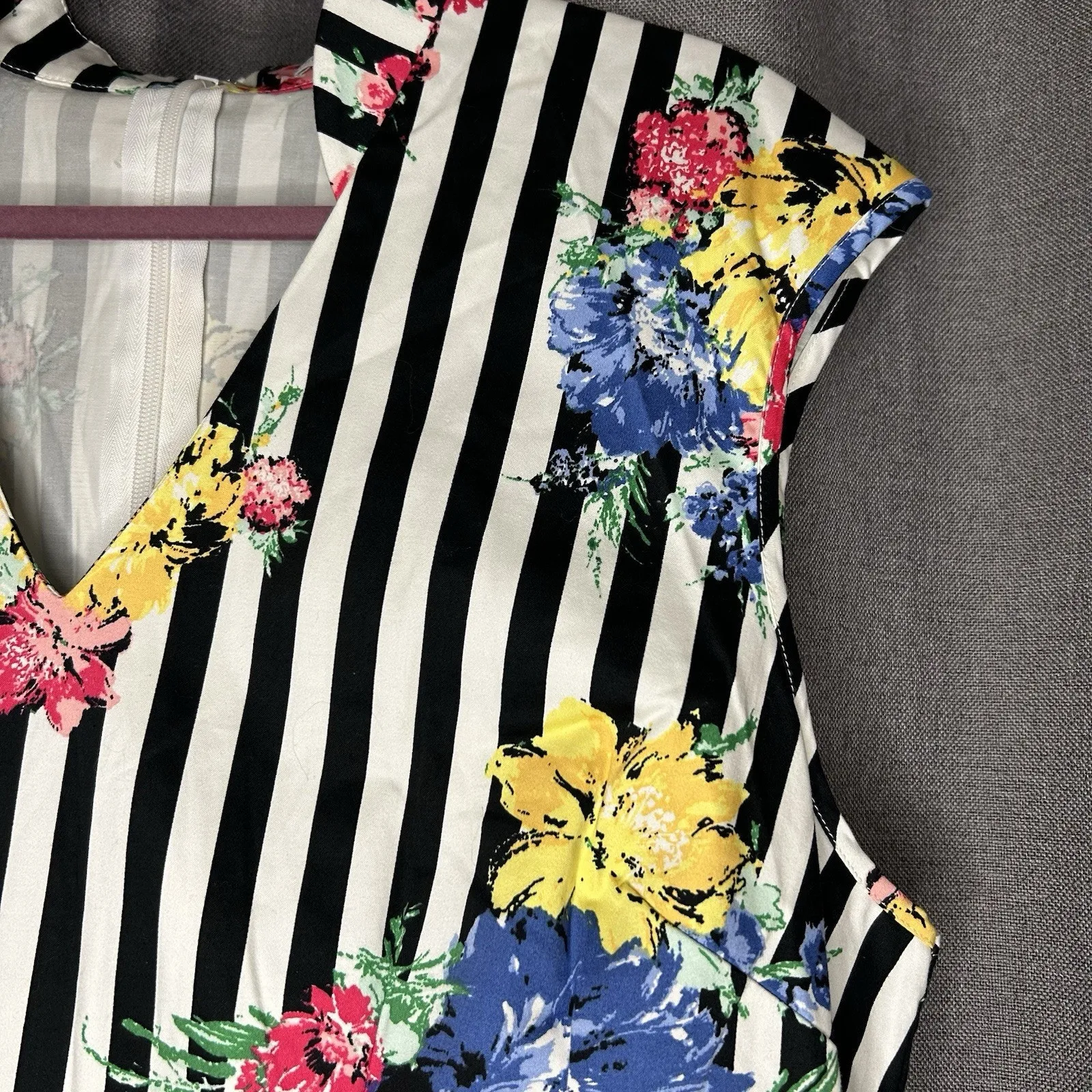 New York & Company Floral And Stripes‎ Sheath Dress Sz 16 Stretch Sleeveless - Image 6