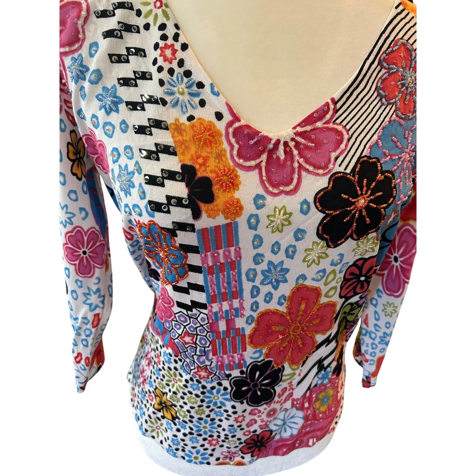 Alberto Makali Milano Floral Embellished V Neck‎ Long Sleeve Top - Image 2