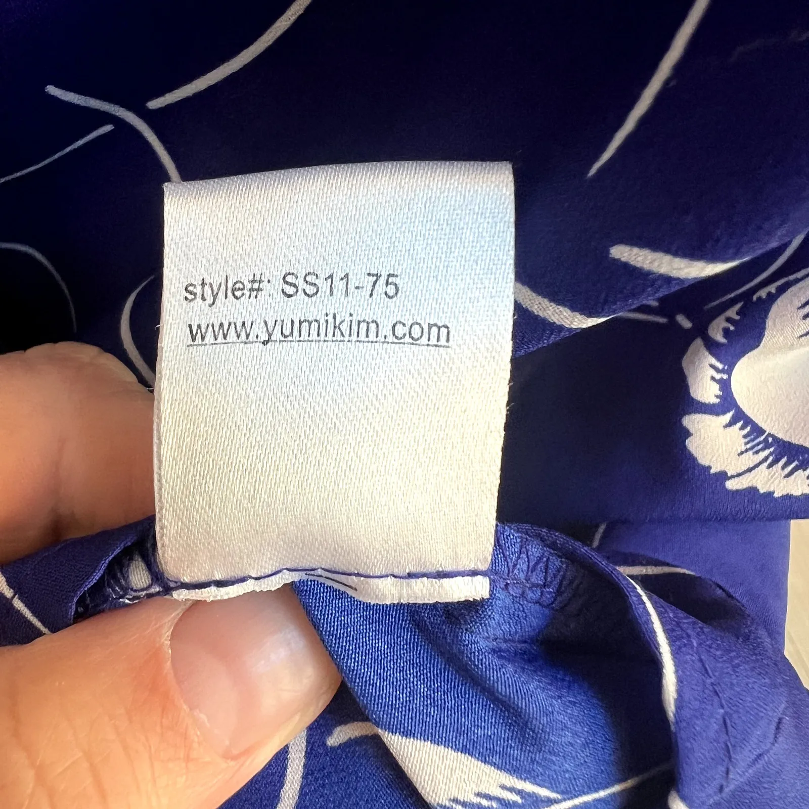 Yumi Kim Blouse SS11-75 111916 Medium Cobalt Blue and White Floral - Image 8