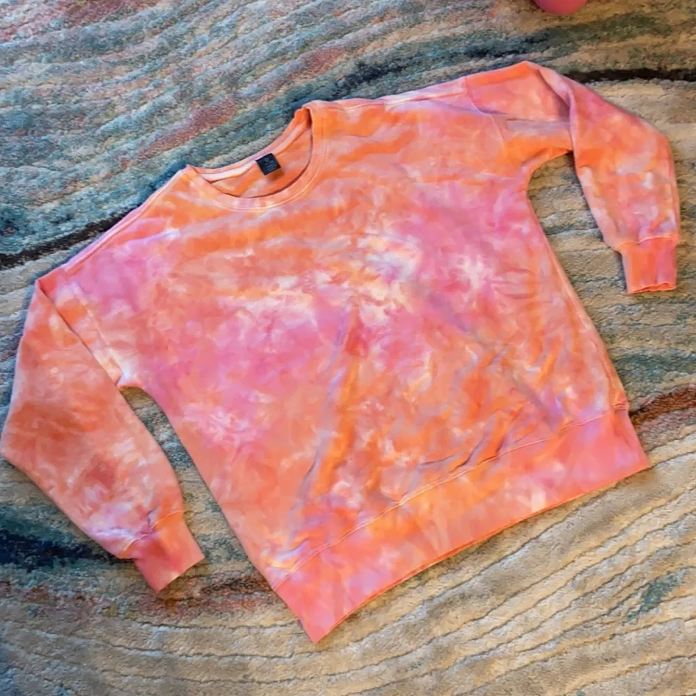 AR-33 Pink Tie Dye Lounge Top & jogger set. S - Image 7
