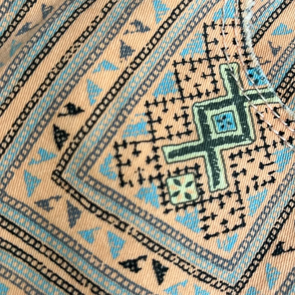 Insight Shorts Tribal Peach Womens 5 Waist 27 Size undefined - Image 2