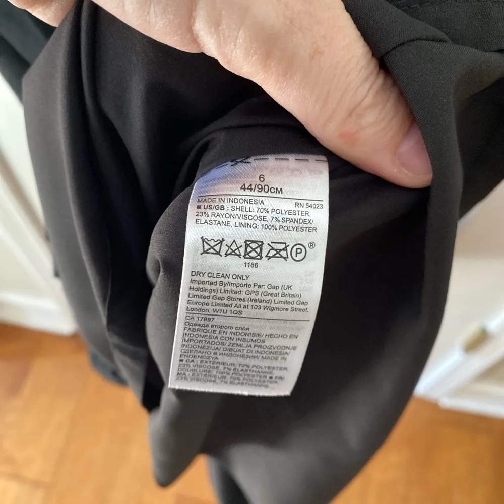 NWT Banana Republic Black Dress size 6 - Image 4