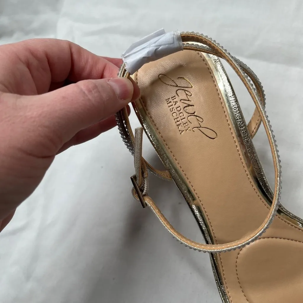 Jewel Badgley Mischka Women's 9 M Teddi Platform Sandals Gold Metallic open toe - Image 4