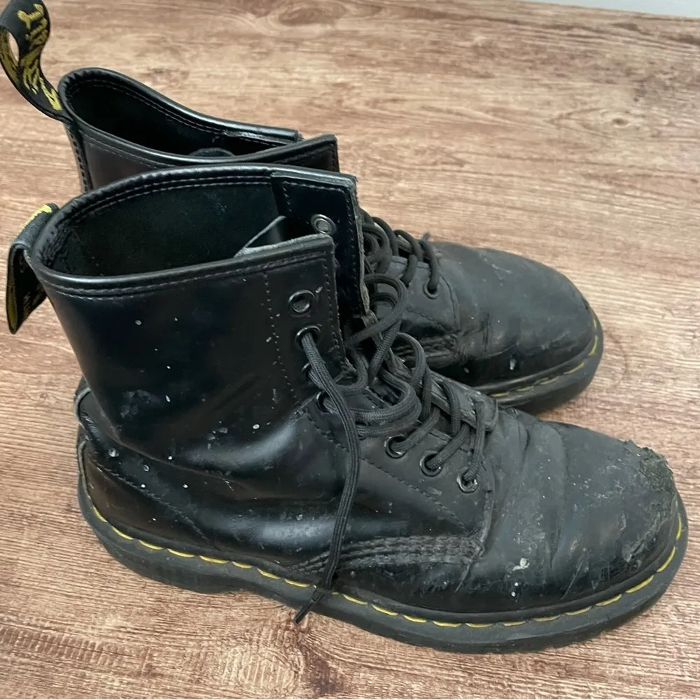 Dr. Martens 1460 Women's Smooth Leather Lace Up Boots Size 7 - Image 3