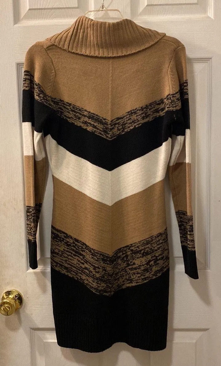 Print Sweater Dress - Image 5