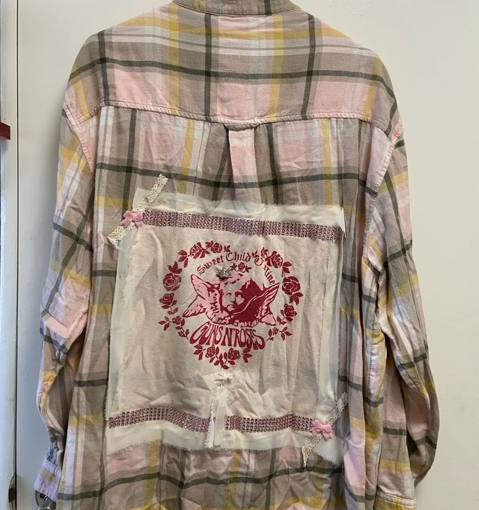 Pink Flannel Xtra Large w Guns N' Roses Graphic Tee on back with Crown Brooch Red Size XL - Image 1