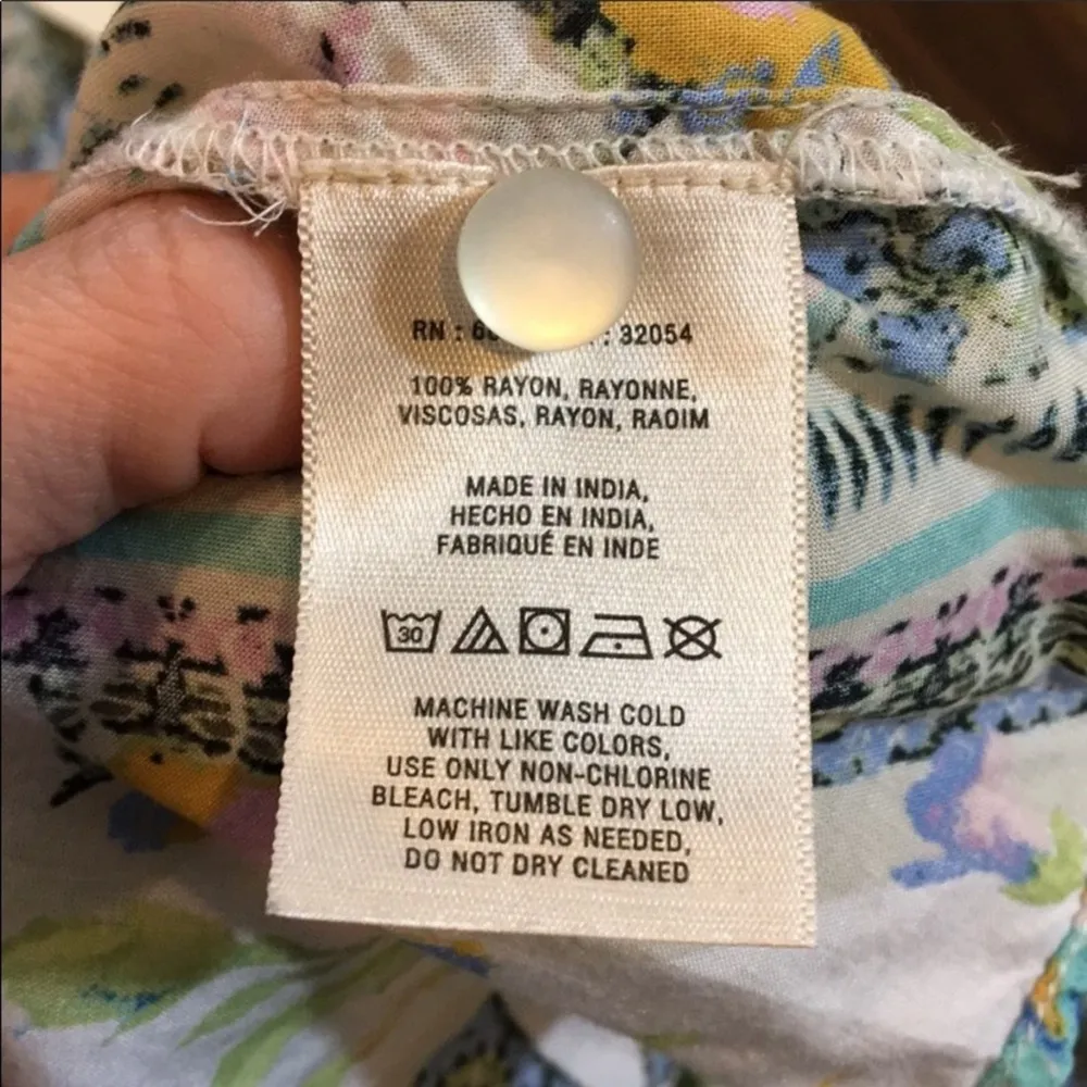 Anthro Maeve Maya Flutter Sleeve Floral Blouse - Image 4