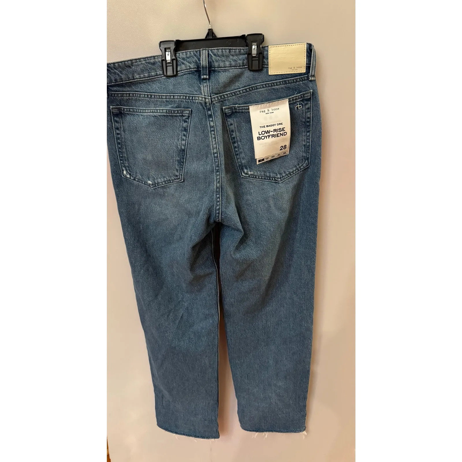 rag & bone Dre Raw Hem Low Rise Baggy
Boyfriend Jeans Meyer size 28 (New) - Image 4