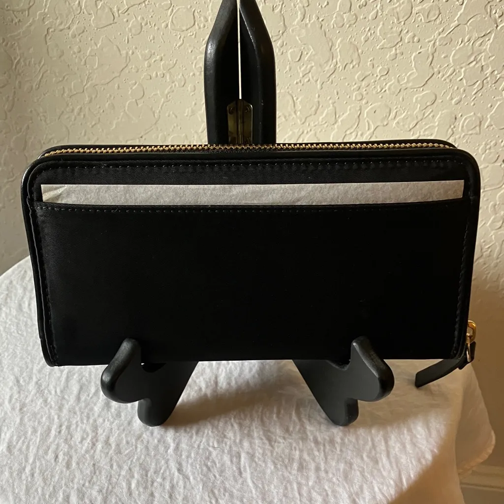 Kate Spade: Black Nylon Accordian Wallet- Gold Tone Zip- Cream Storybook Lining - Image 7