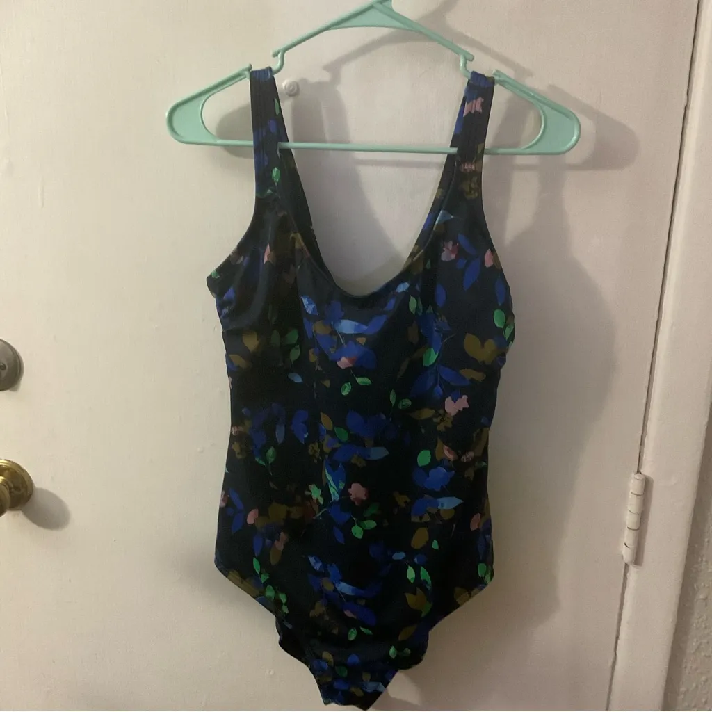 All In Motion One Piece Floral Swimsuit  L Resortwear Vacation Coconut Girl Twee - Image 2