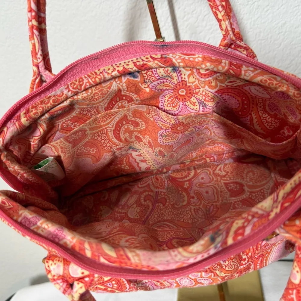 Vera Bradley  paisley small handbag - Image 7