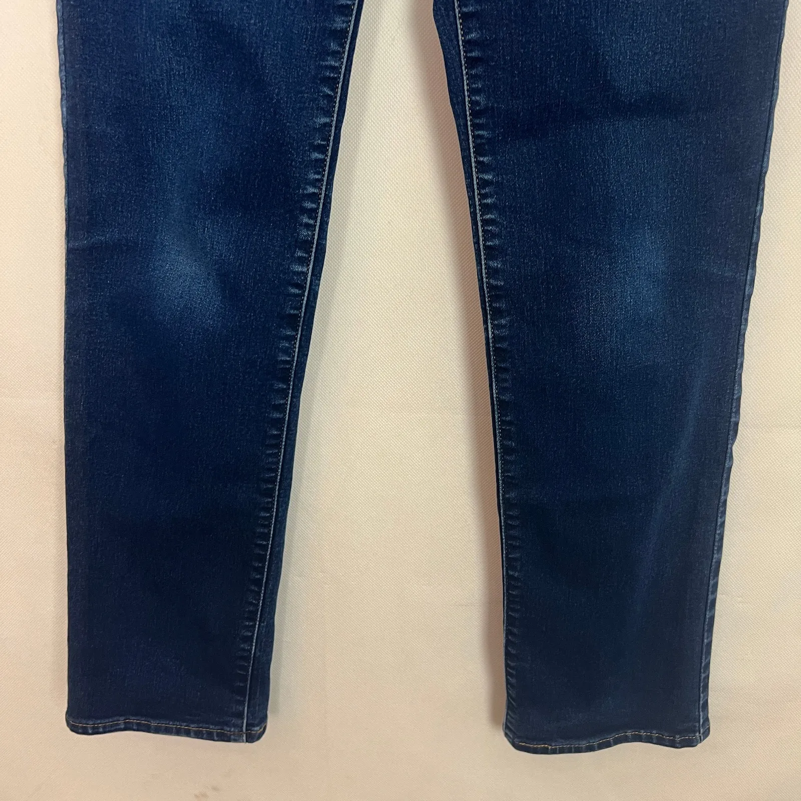 Levi's 413 Shaping Stretch Mid Rise Dark Wash Jeans Size 27 - Image 4