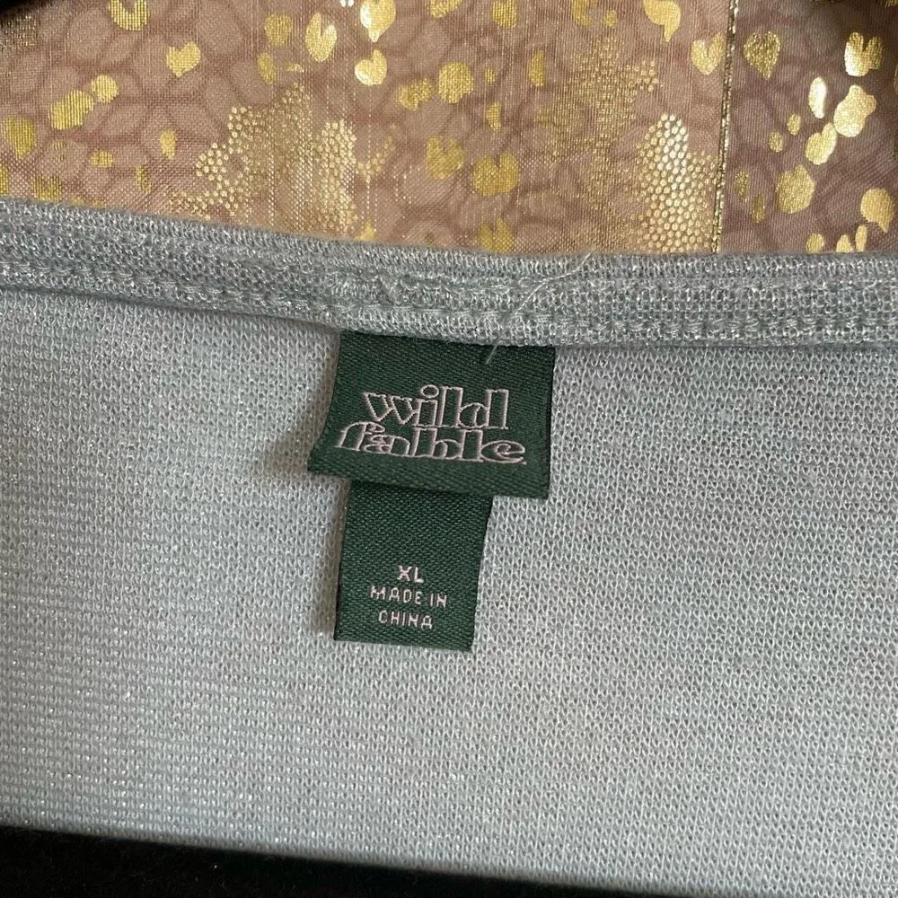 Wild Fable Women’s XL Metallic Silver V Neck Tie Long Sleeve Top Shirt Stretch - Image 4