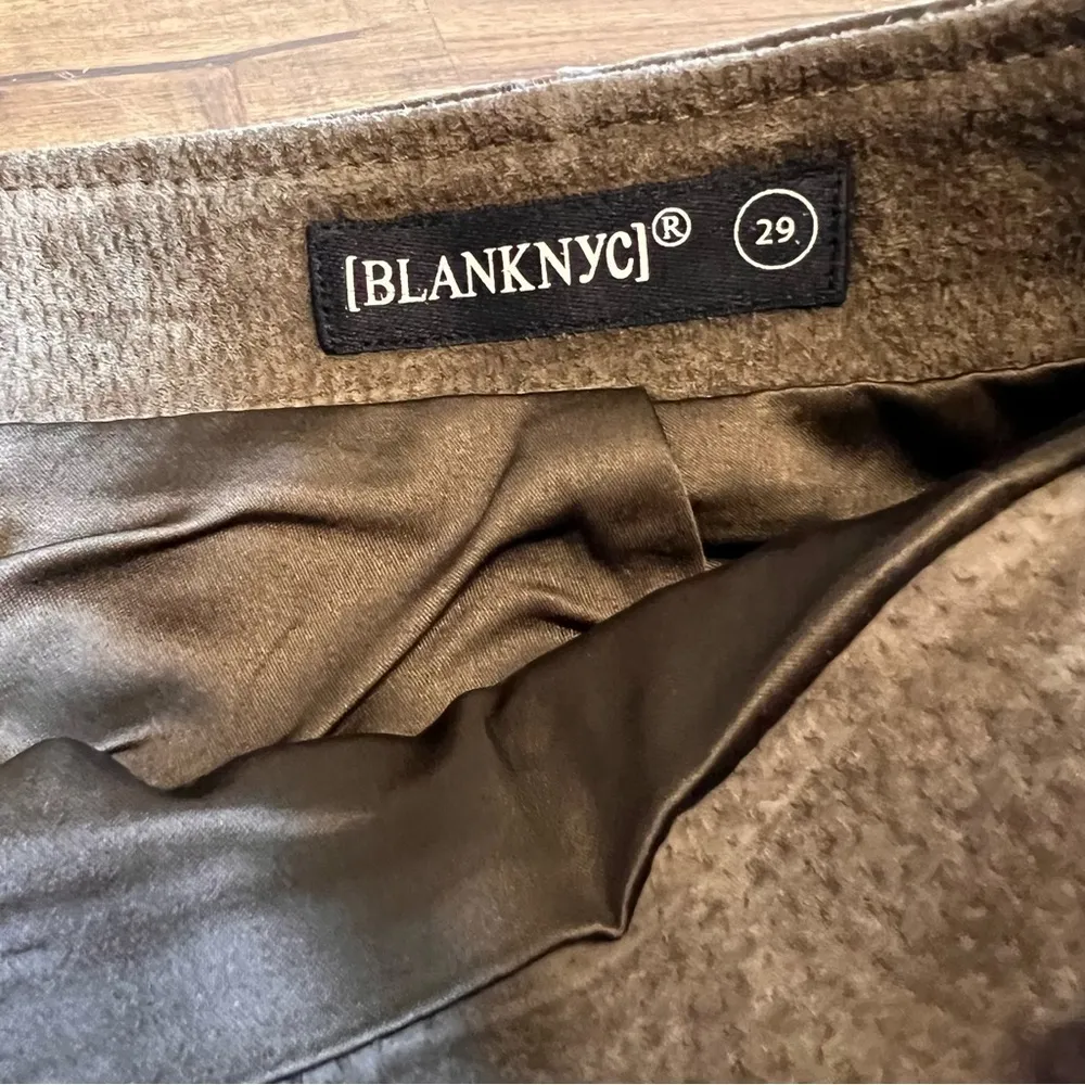 Blank NYC Suede Leather Mini Skirt Olive Green Urban Outfitters Herb Size 29 - Image 7