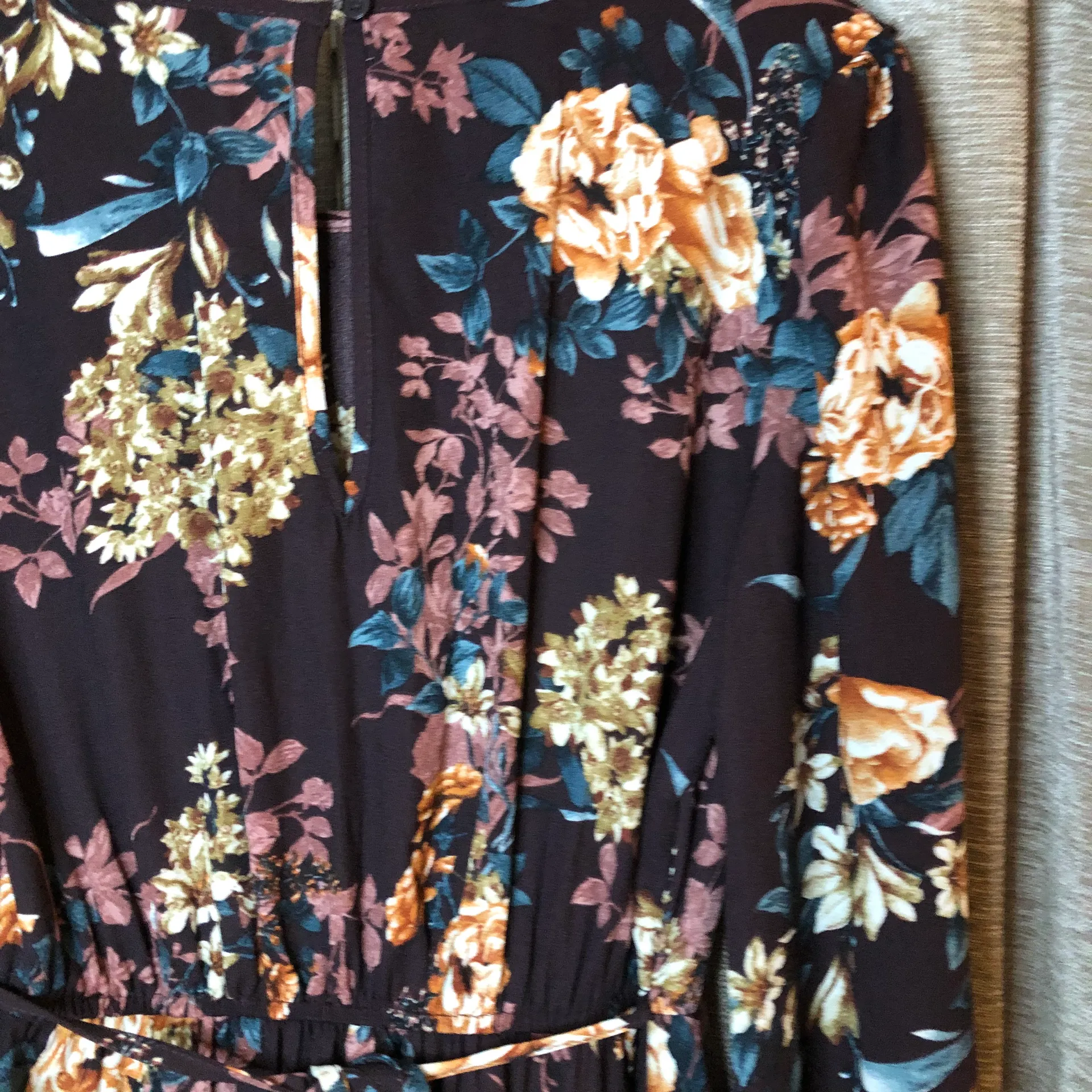 Xhiliration Wine Floral Print Long Sleeve Scoop Neck Ruffle Front Dress Medium - Image 11