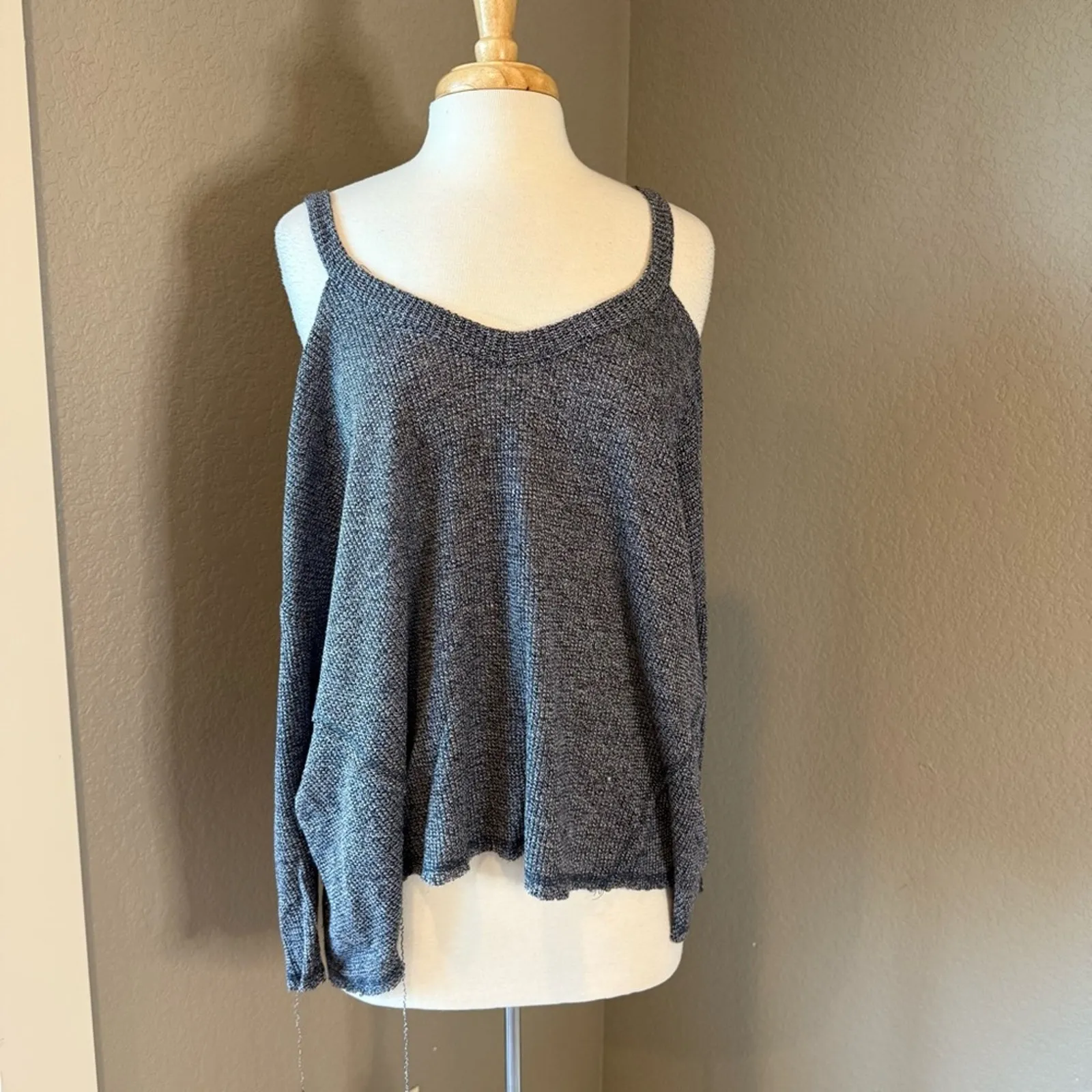 Deletta Anthropologie Charcoal Knit Sweater Open Cold Shoulder Medium - Image 2