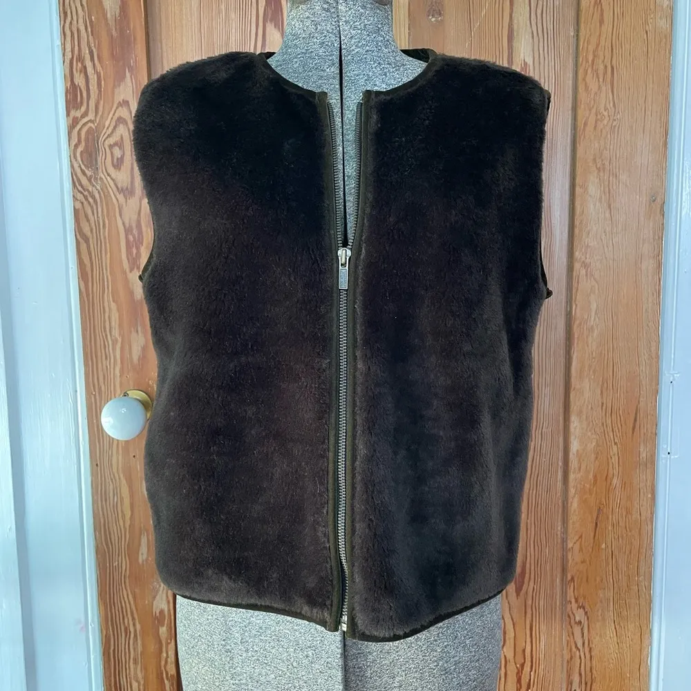 Banana Republic Faux Fur Brown Sleeveless Full Zip Vest - Size XL - Image 2