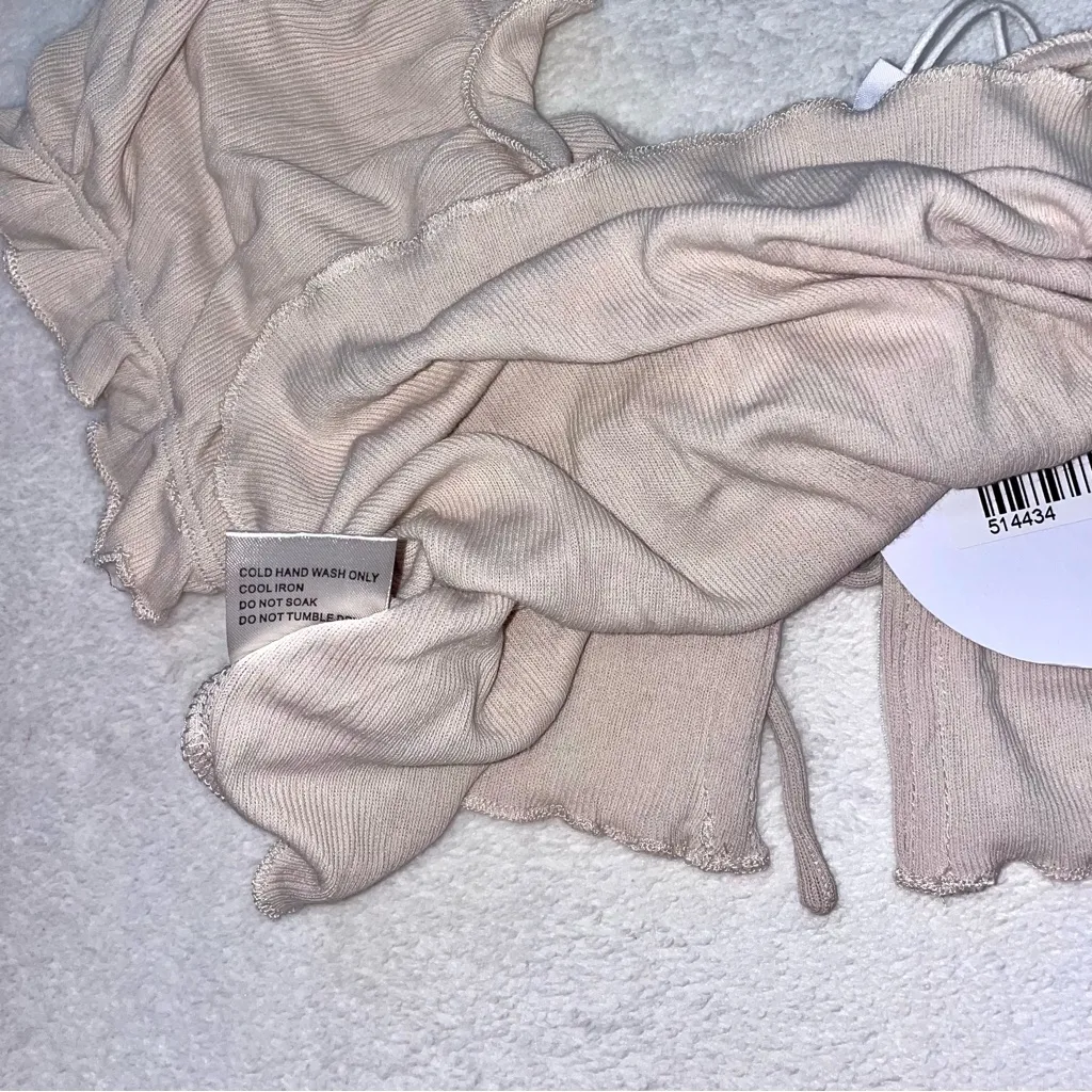 Womens NWT Princess Polly Beige Tie Front Crop top size Medium (10) - Image 6