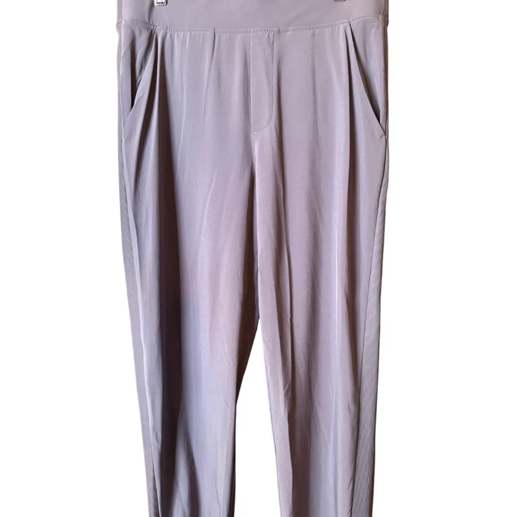 Athleta Size 8 Brooklyn Ankle Pant Dusty Purple - Image 4