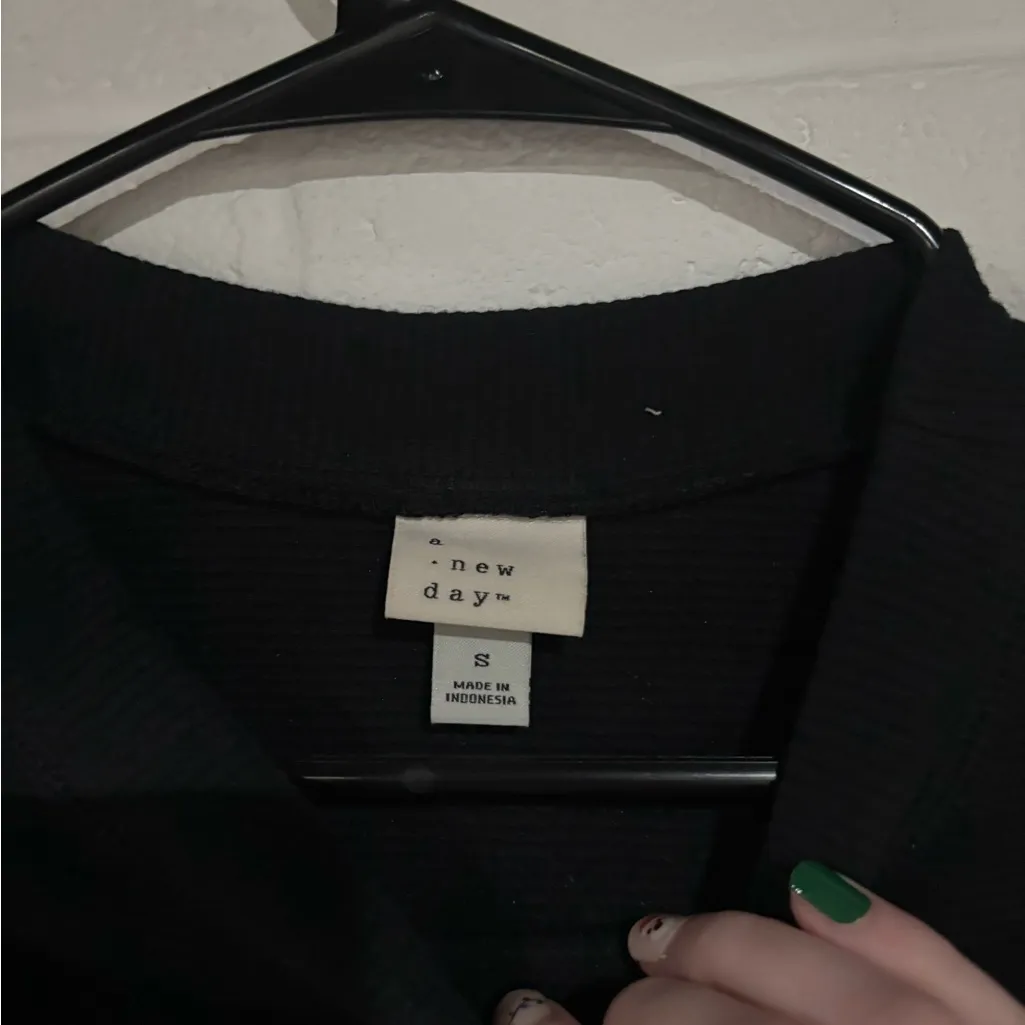 A new day small sweater - Image 3