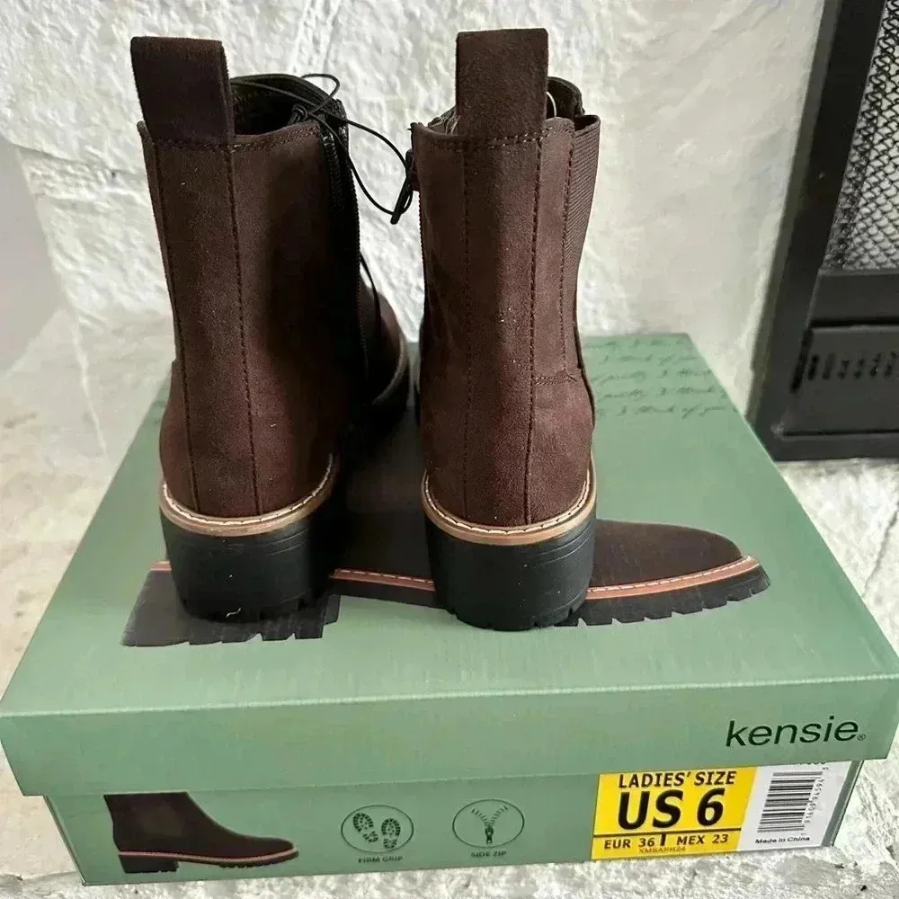 Kensie Klassen Faux Suede Ankle Boots Chelsea Women's size 6 - Image 3