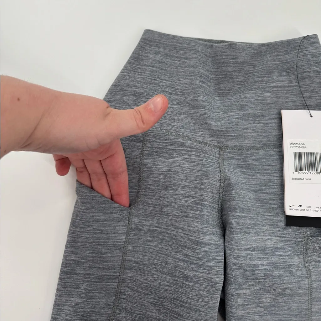 Nike One Women's High-Waisted 8" Biker Shorts With Pockets Size XXS NWT - Image 5