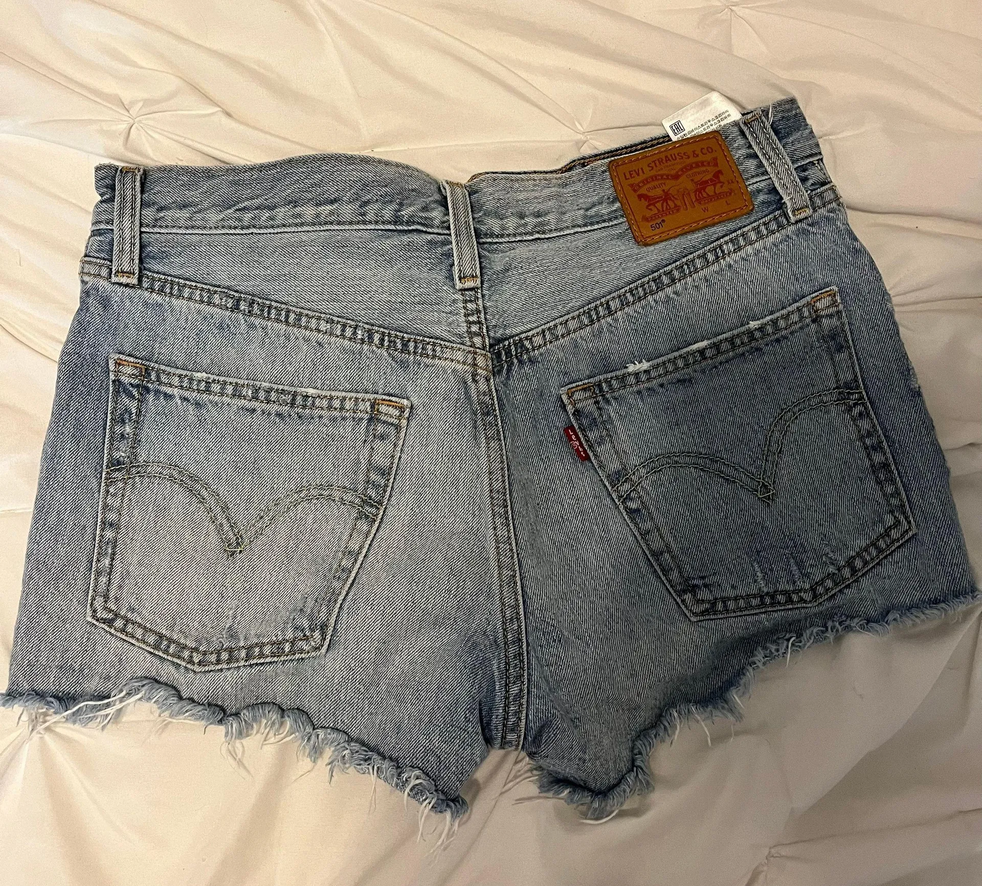 Levi’s 501 Shorts - Image 2