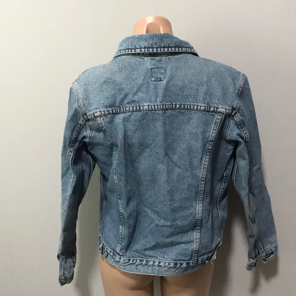 GAP Vintage Denim Blue Jean Jacket Medium - Image 3