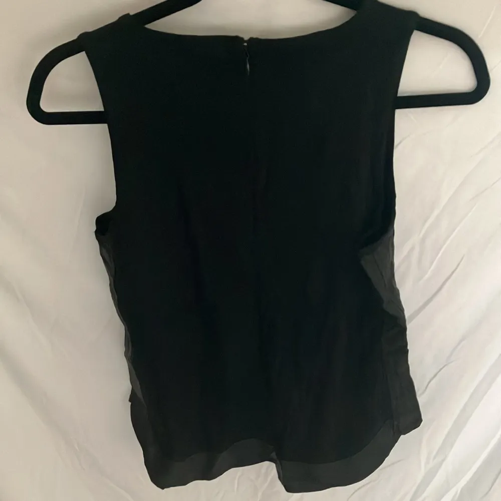 Banana Republic: Black Tank Top- faux leather sides & bottom- zip back- S - Image 10