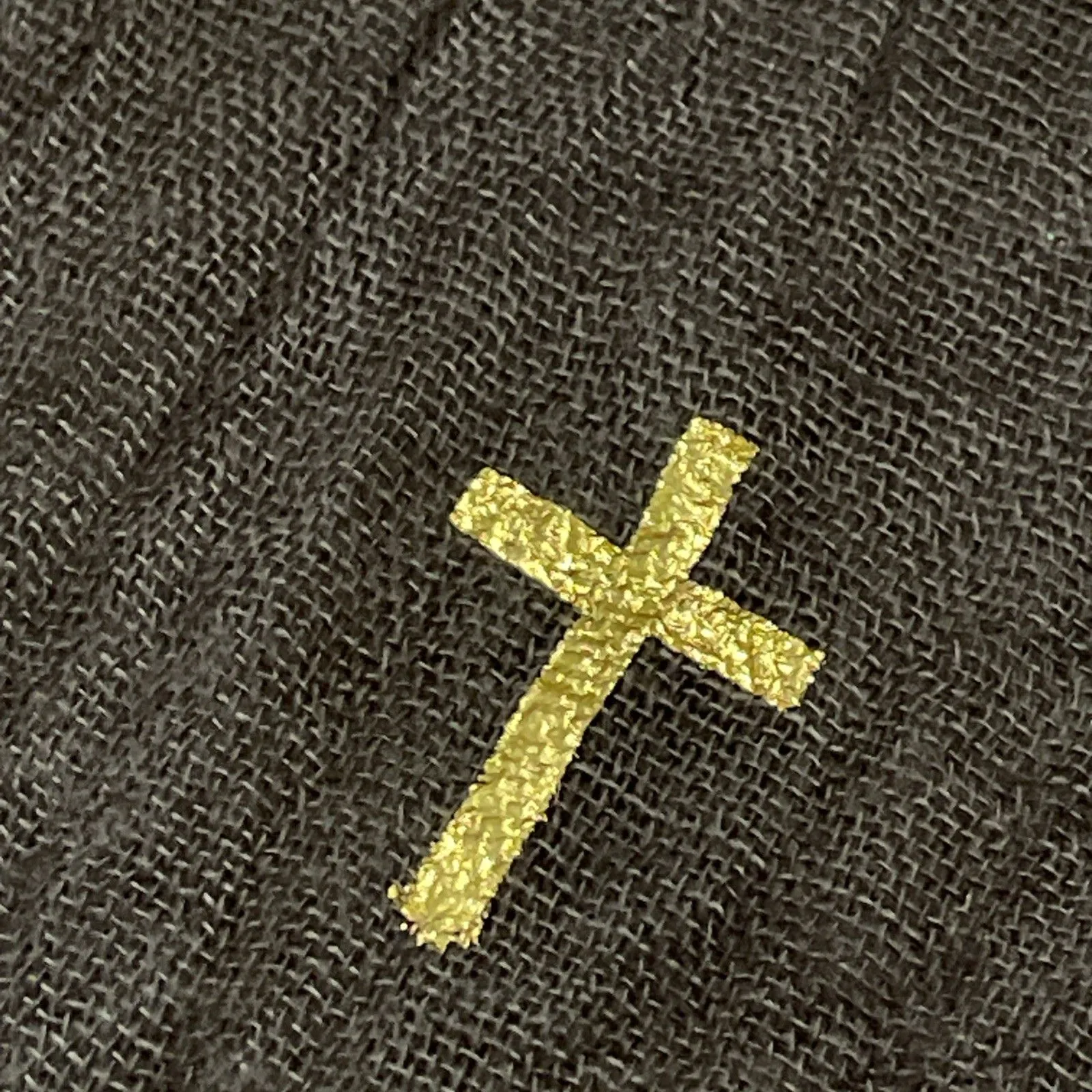 The Royal Standard Grey Sheer Wrap Scarf Metallic Gold Cross Pattern 35x64 in - Image 7