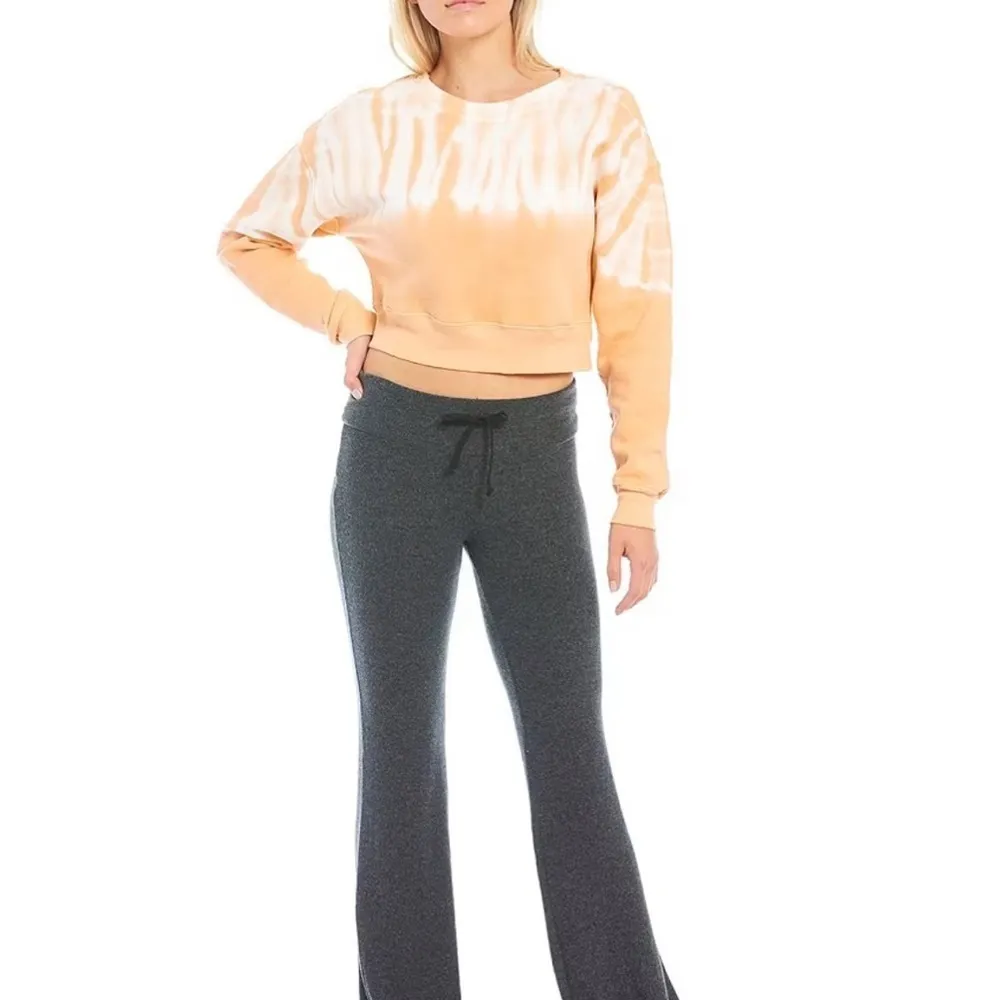 WILDFOX Cropped Melon Wash Regal Crew Neck Dolman Sleeve Pullover - Image 4