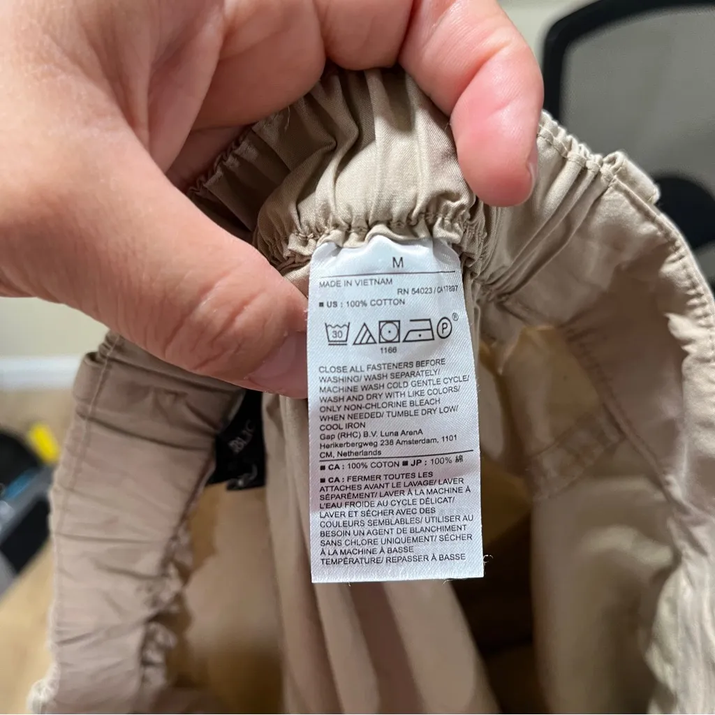 EUC Banana Republic size M Cargo Pants With Knee Pleats tan women - Image 7