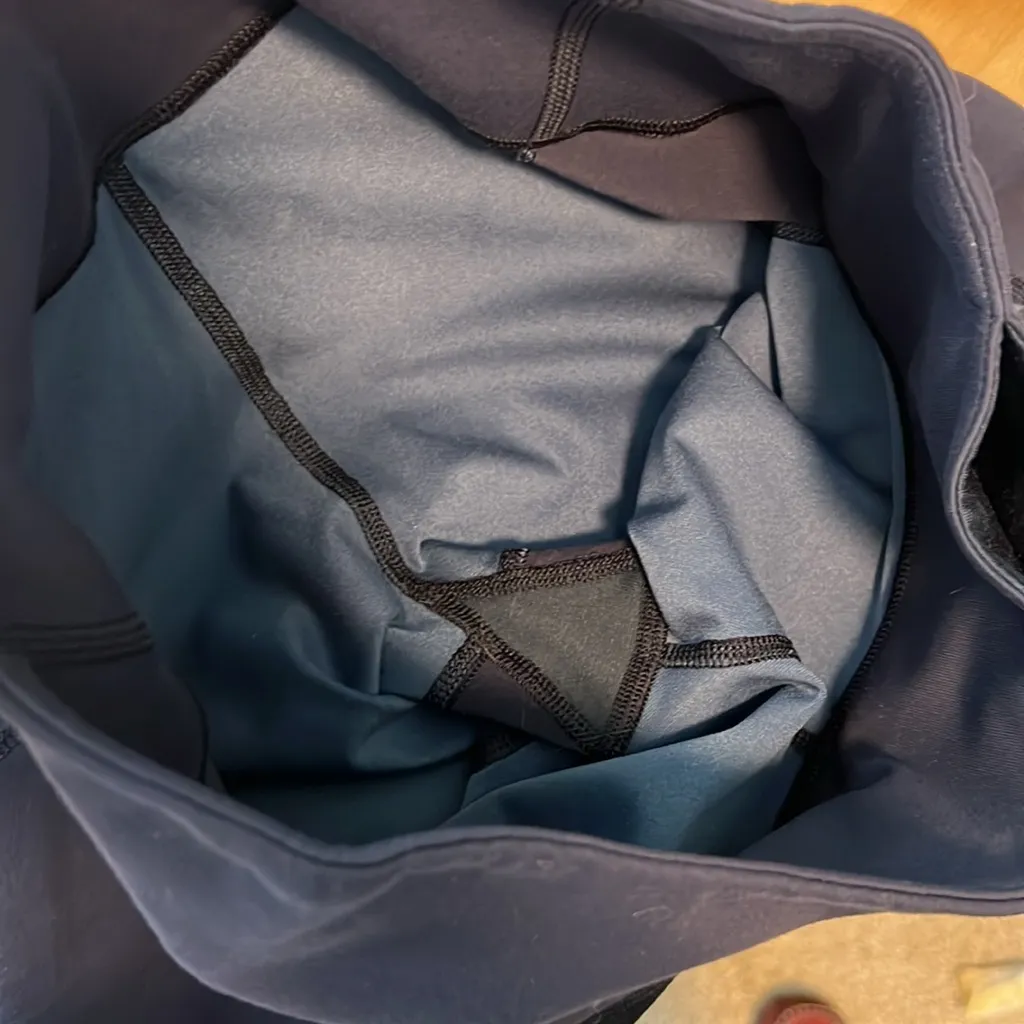 Lululemon Rib Knit Sport Compression Camo/Print Legging Capri, 6 - Image 8