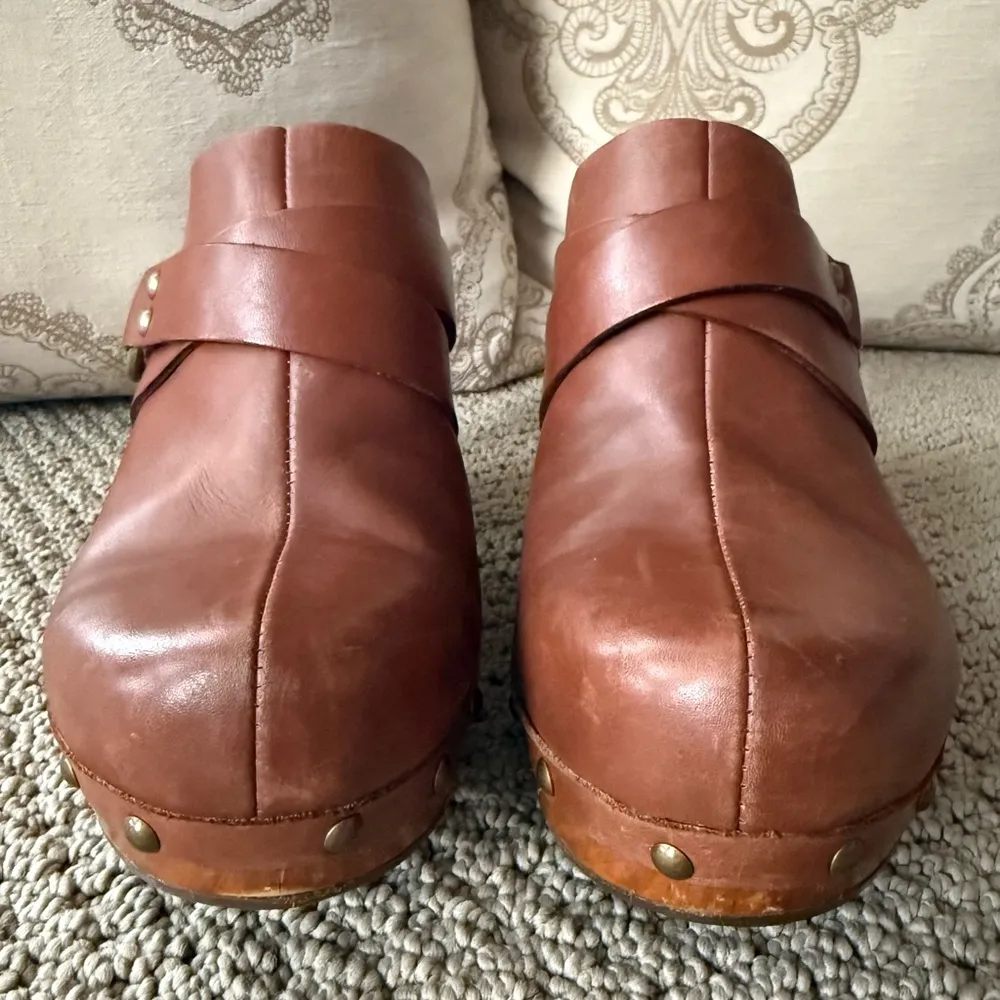 Korks Women’s Leather Clogs in Rich Cognac Brown Size 8 - Image 7