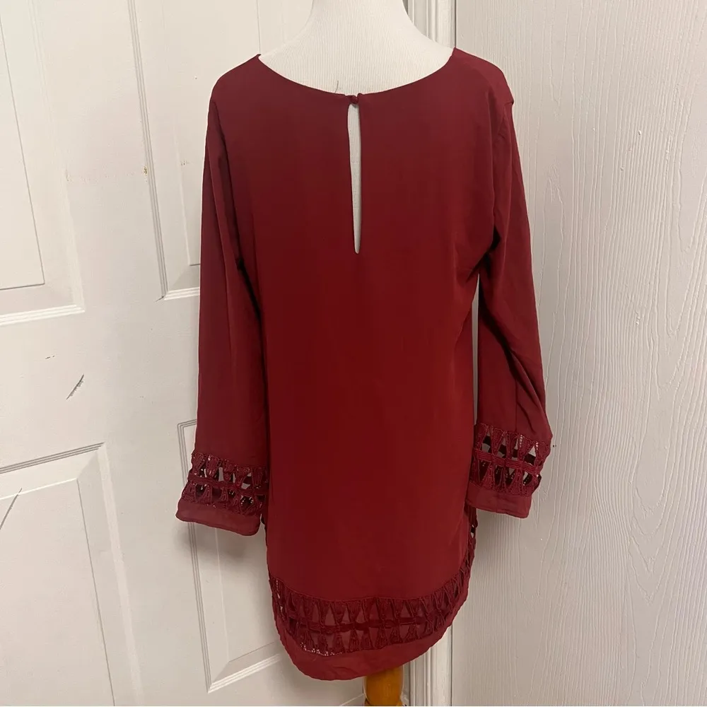 ASTR Cutout Shift Dress - Image 5