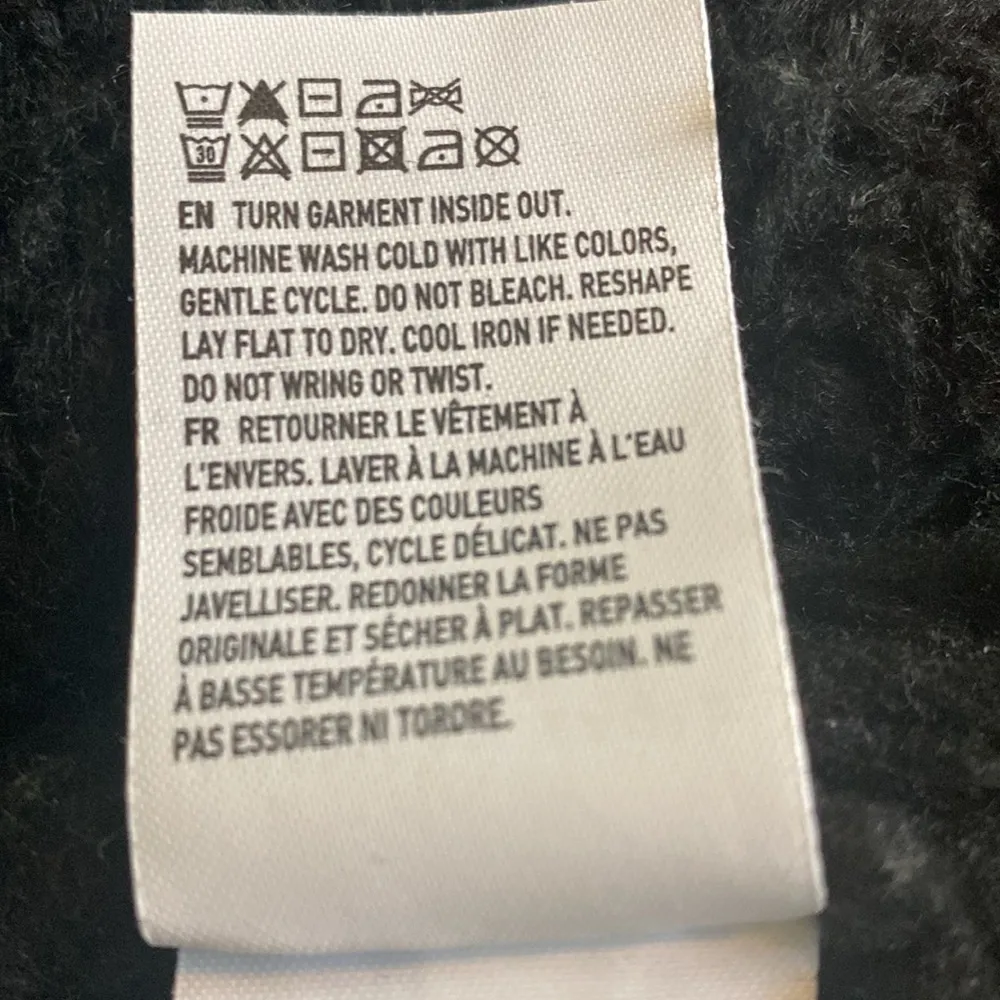 American Eagle Small Teen Girls Women's Oversized Black Sweater Preowned - Image 5