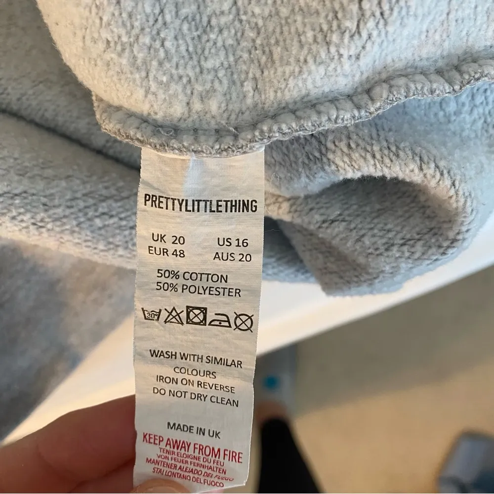 Pretty little thing gray and green “New York” crewneck sweatshirt size 16 - Image 10