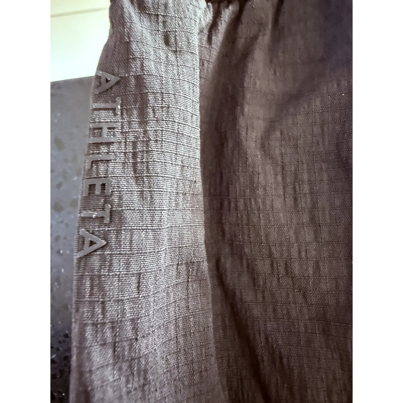 Athleta Jogger Pants Size 2 Black With Side Pockets ,‎ Zip On The Bottom Side - Image 8