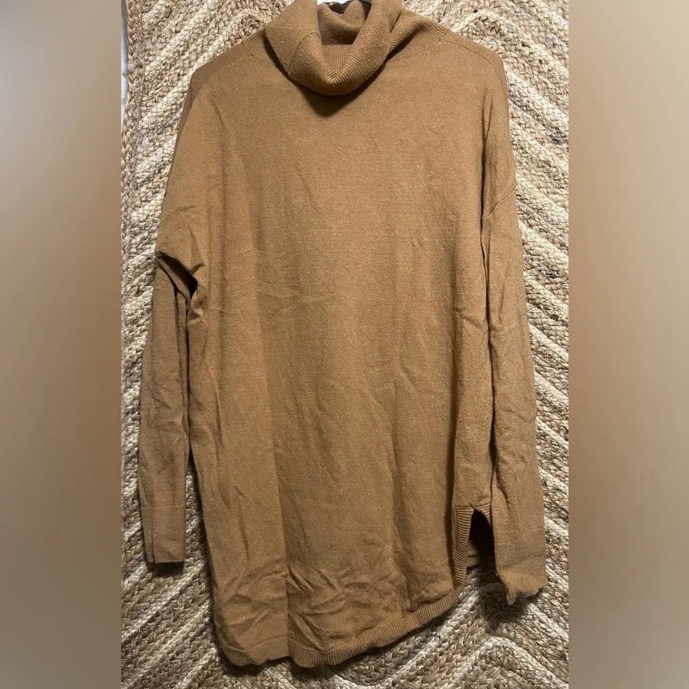 Treasure & Bond Comfy Tan Turtleneck Sweater,Pima Cotton,Classic,Everyday,Size M - Image 3