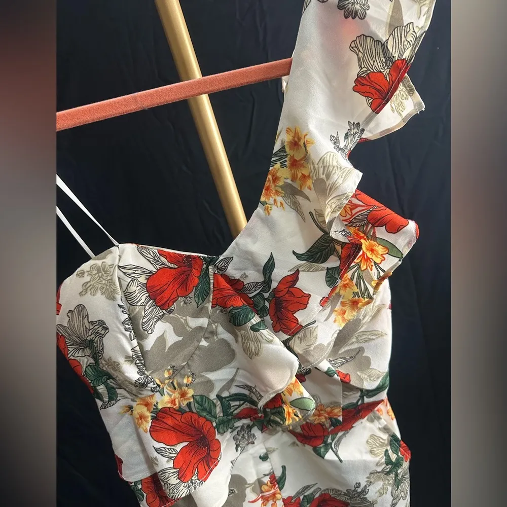 One piece asymmetrical Lulumari ruffled pantsuit jumpsuit red floral Small - Image 2