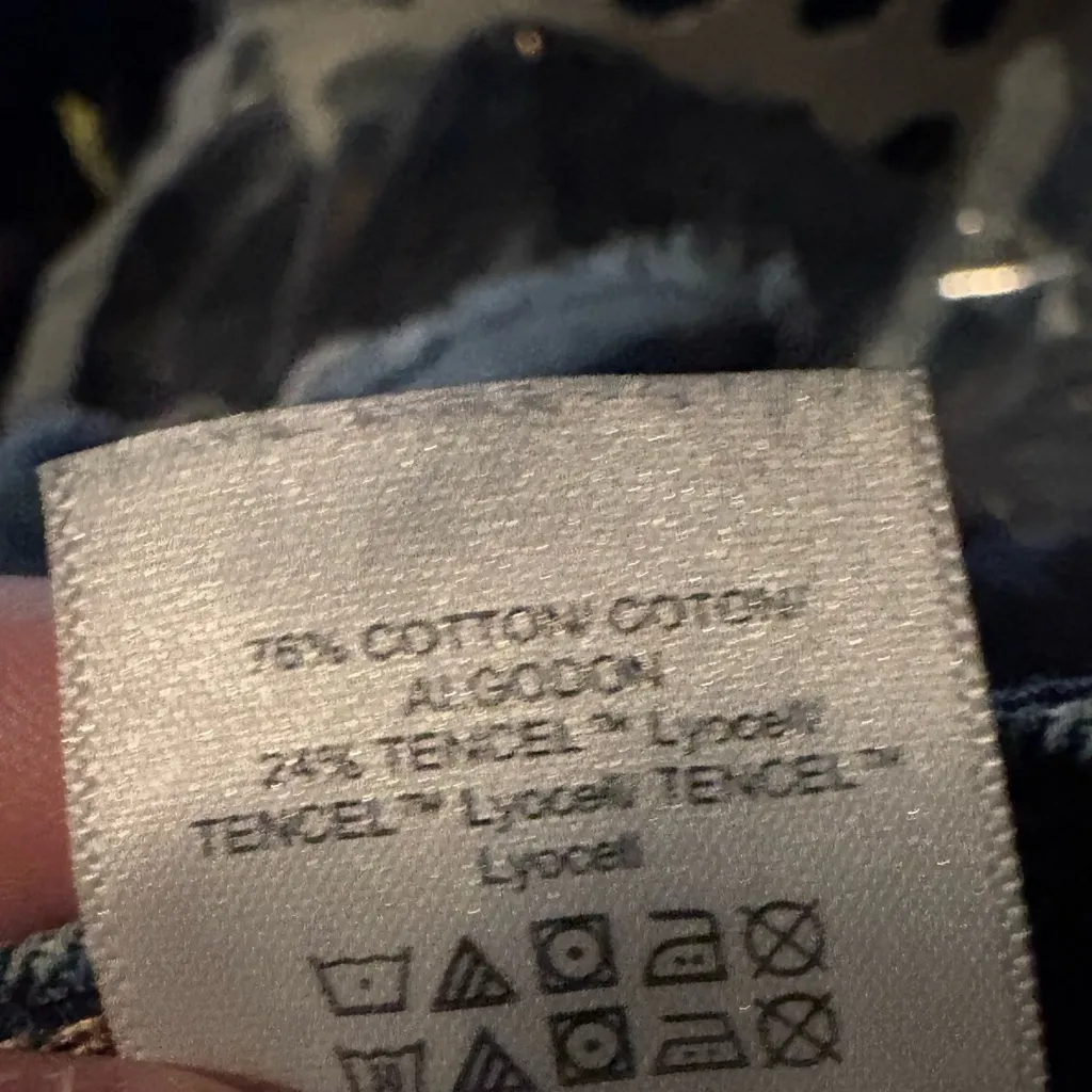 Lucky brand denim shorts 8/29‎ - Image 4