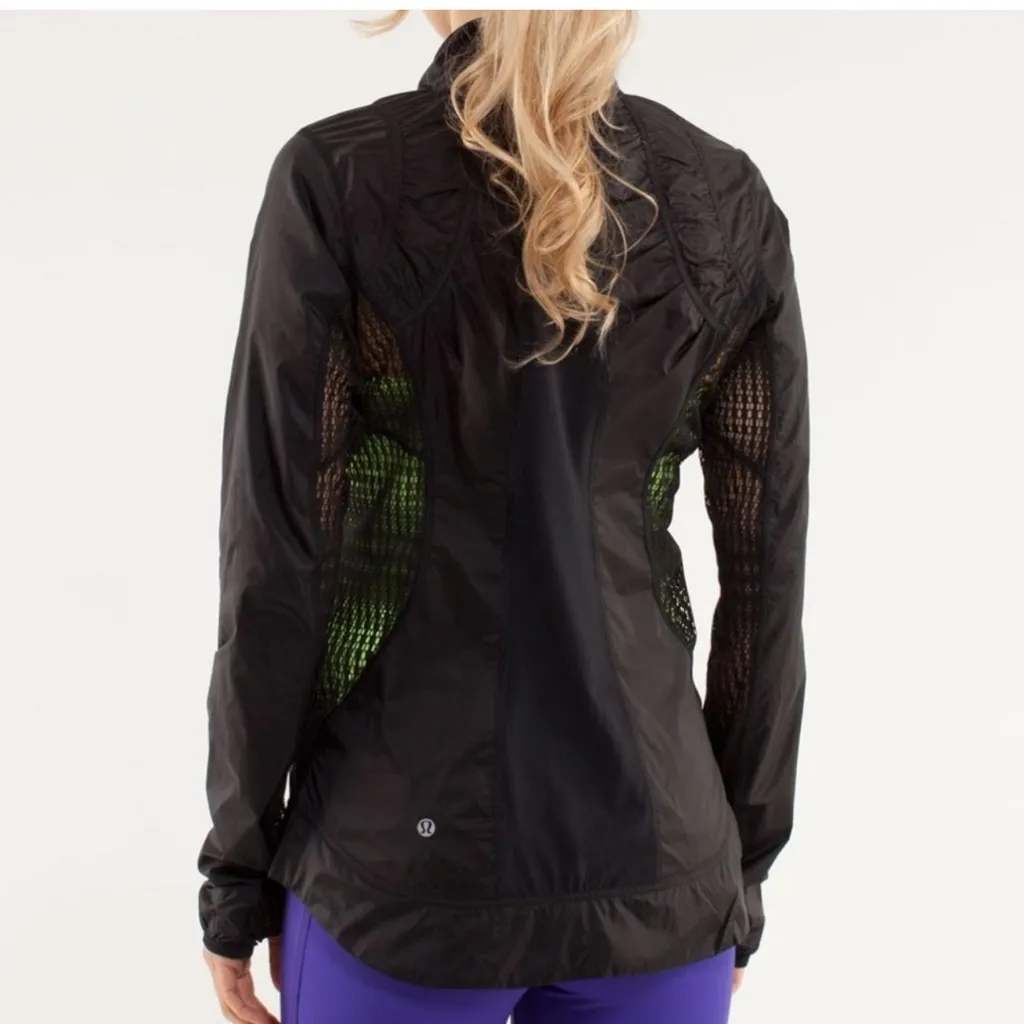 Lululemon Run Nothin' To Hide Jacket Size 6 Mesh Paneling Lightweight Black - Image 9
