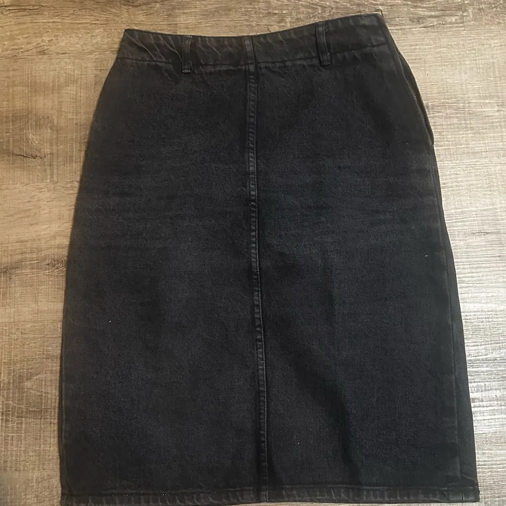 Vintage 80’s Bongo Gene Montesanto Black Denim Jean Skirt Women’s SZ 26” - Image 4