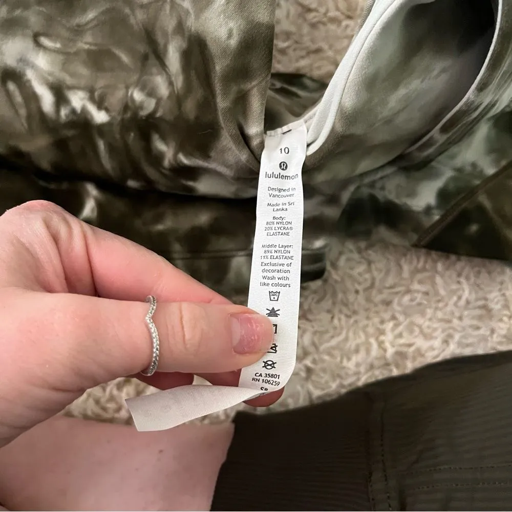 lululemon align tank diamond dye light sage army green dark olive size 10 - Image 4