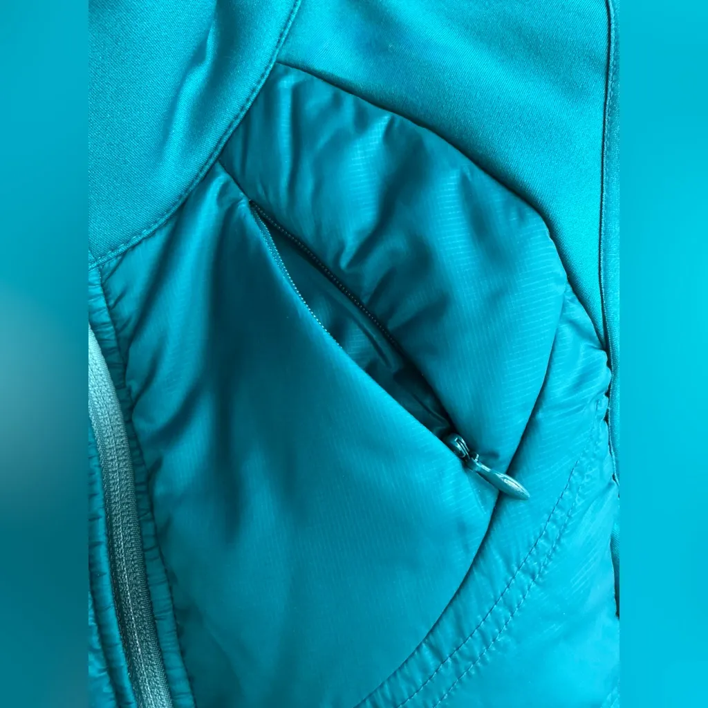 Pretty and comfy ATHLETA vest 🦋 - Image 10